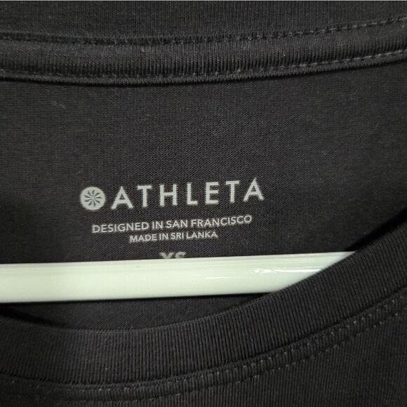 🐢 Athleta Essence Pleated Tee Size XS - Picture 5 of 11